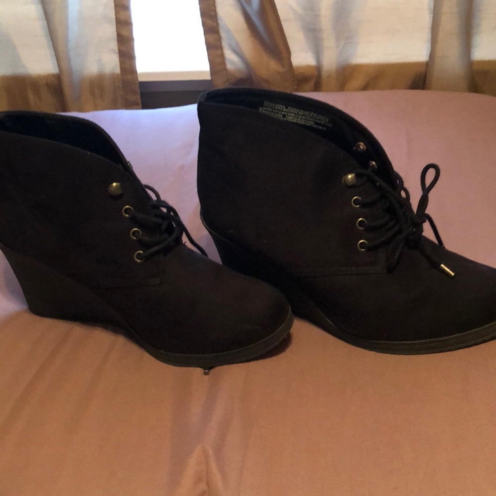 Black Wedge Booties!